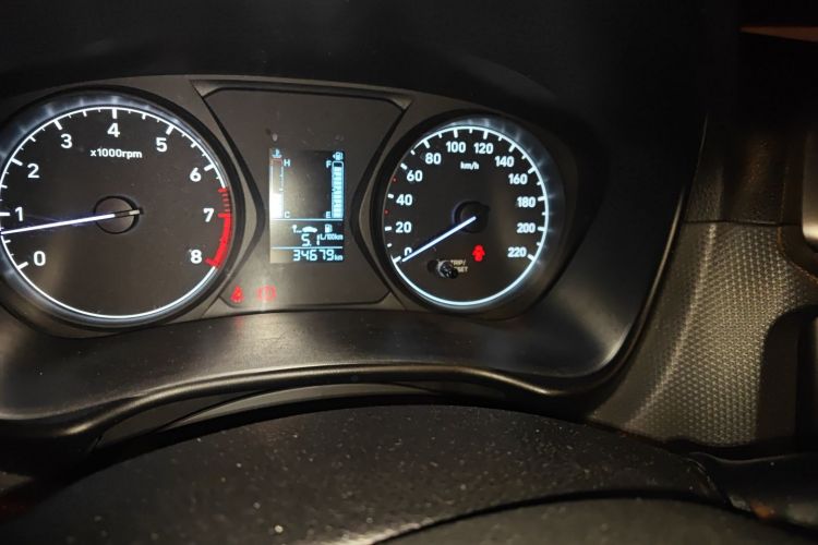 现代 瑞纳 2017款 1.4L 手动焕新版 国VI中控内饰15