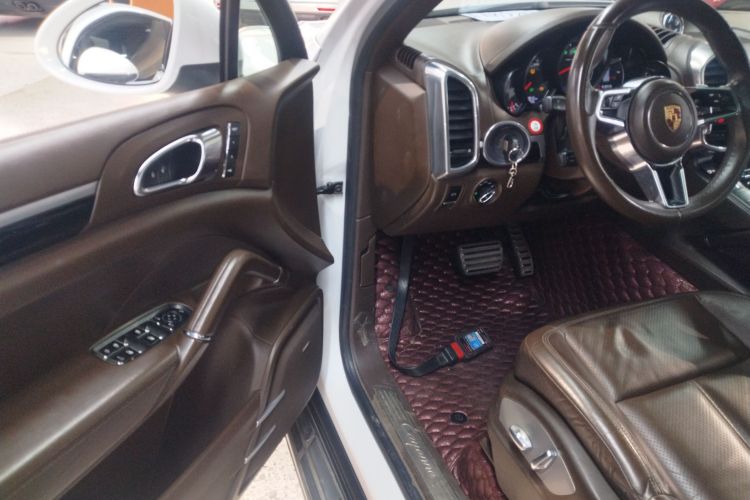 保时捷 2015款 Cayenne 3.0T中控内饰20