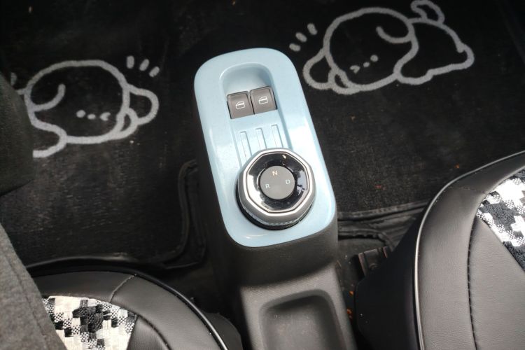 吉利银河 2024款 熊猫mini 200km 龙腾PRO版中控内饰18