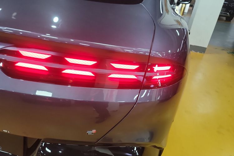 腾势Z9 2024款 1100km 四驱Ultra版车身外观9