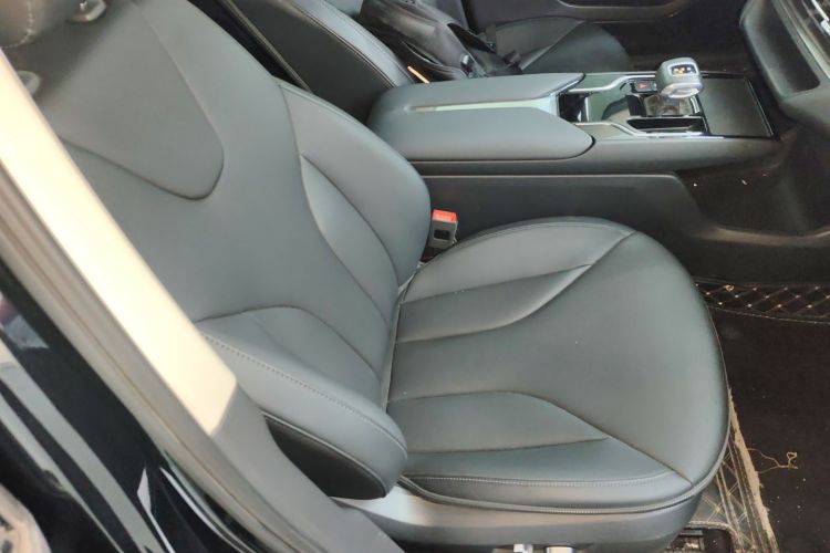 红旗E-QM5 2023款 改款 基础出行版局部细节41