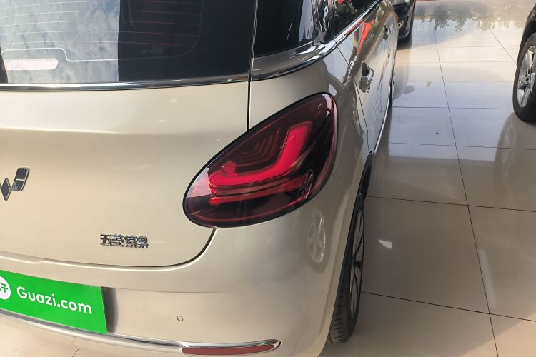 五菱汽车 五菱缤果 2023款 333km 灵犀互联+款车身外观9