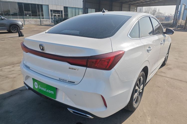 长安 逸动 2024款 PLUS 蓝鲸NE 1.4T GDI DCT高能版车身外观7