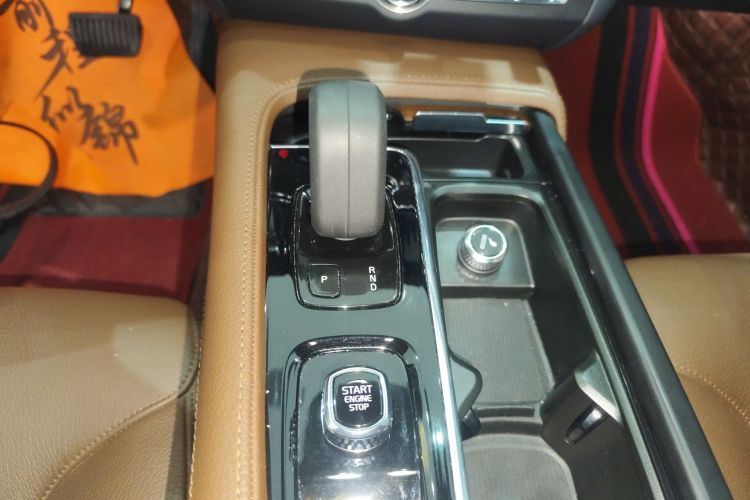 沃尔沃S90 2022款 B5 智逸豪华版中控内饰18