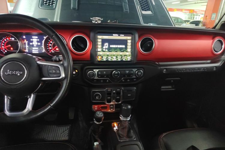 Jeep 牧马人 2021款 2.0T 罗宾汉四门版局部细节16