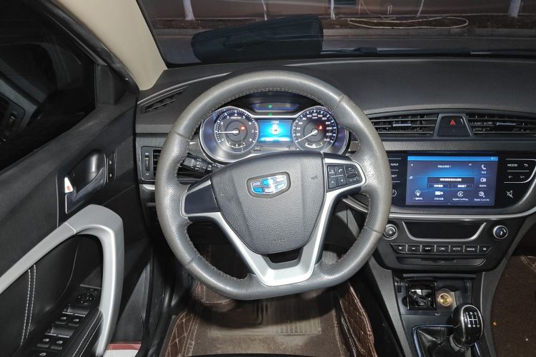 吉利汽车 帝豪 2017款 三厢百万款 1.5L 手动向上版中控内饰13