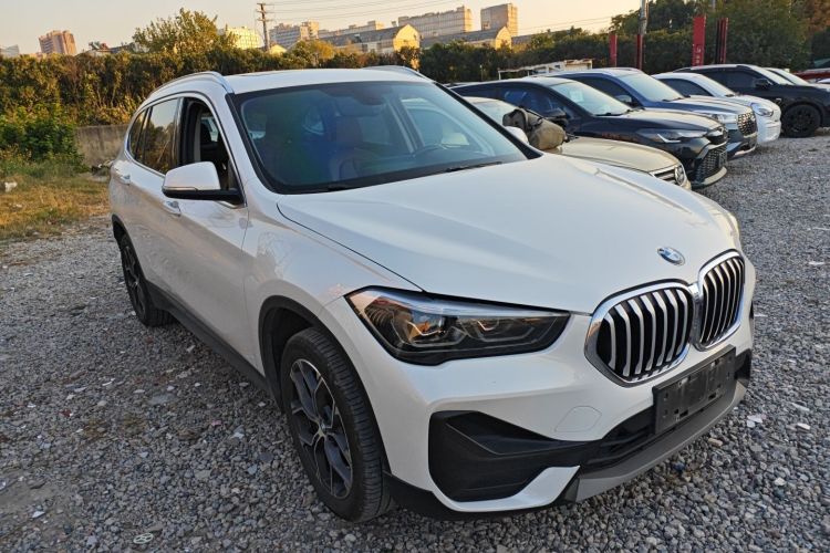 宝马X1 2021款 sDrive25Li 领先型车身外观3