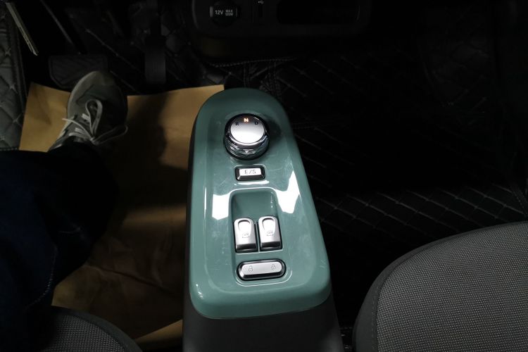 长安启源 长安Lumin 2022款 210km 香甜款中控内饰18