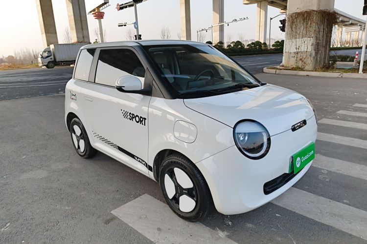 长安启源 长安Lumin 2023款 205km 香沁款车身外观3