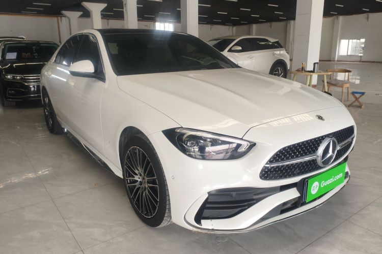 奔驰C级 2023款 改款 C 260 L 运动版车身外观3