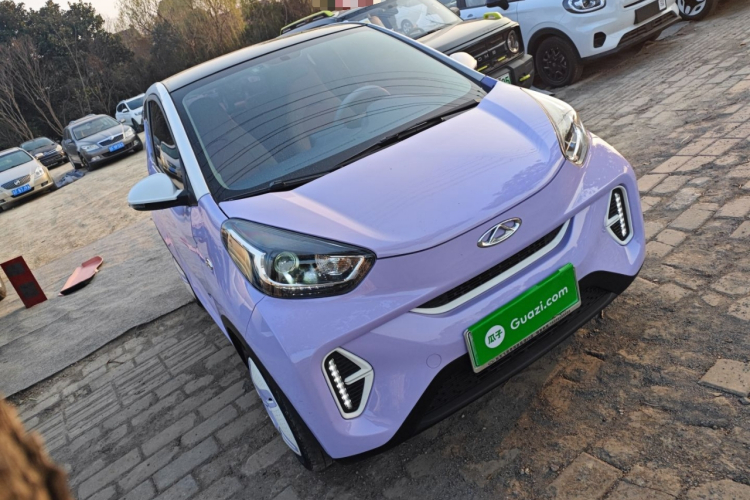 奇瑞 小蚂蚁 2022款 魅 301km 罗曼司 磷酸铁锂车身外观3