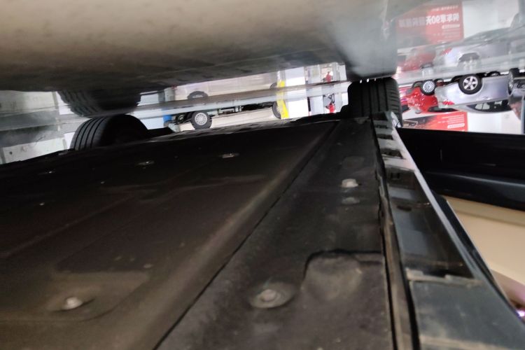 鸿蒙智行 智界R7 2024款 纯电 802km Max局部细节9002