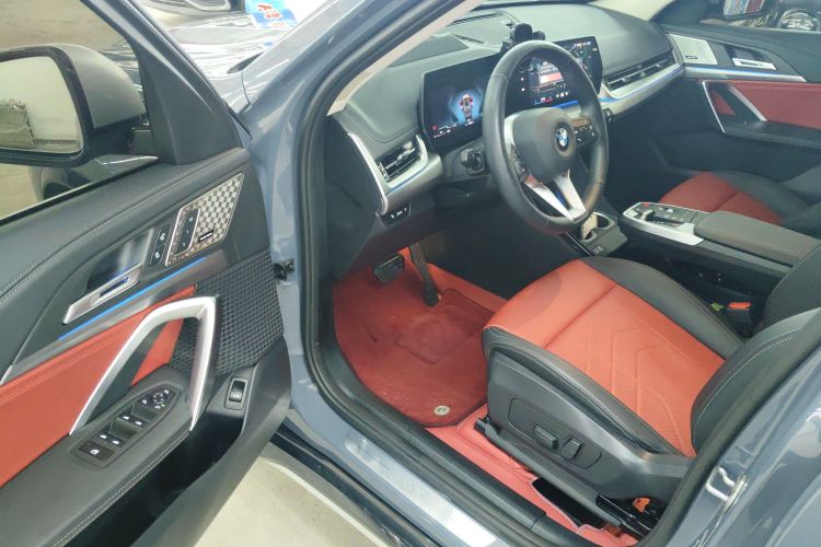 宝马X1 2023款 xDrive25Li X设计套装中控内饰20