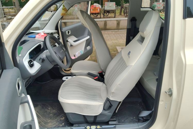 吉利银河 熊猫 2025款 210km 元气熊中控内饰19