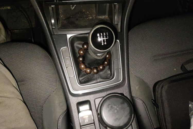 大众 高尔夫 2018款 230TSI 手动舒适型局部细节18