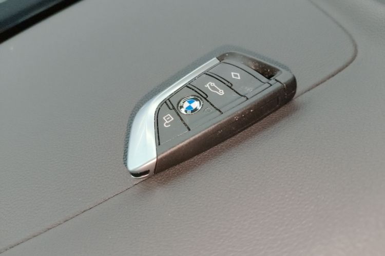 宝马X3 2021款 改款 xDrive28i M运动套装中控内饰11