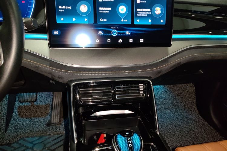 比亚迪 唐新能源 2022款 EV 730KM 尊享型中控内饰16