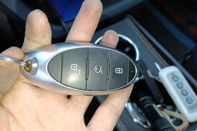 奔腾NAT 2022款 舒享出行 换电出租版中控内饰11