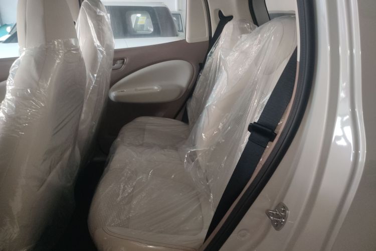 五菱汽车 宏光MINIEV 2025款 四门版 臻享+款中控内饰21