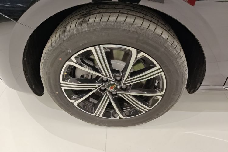 红旗H5 PHEV 2025款 170 超混版车身外观6007