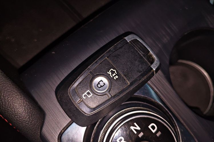 福特 福克斯 2020款 三厢 EcoBoost 180 自动ST Line中控内饰11