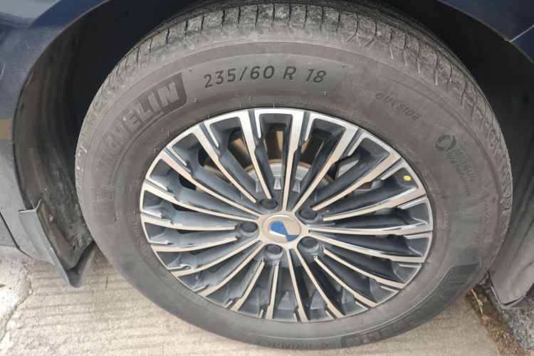 腾势D9 2022款 DM-i 970 四驱旗舰型车身外观6007