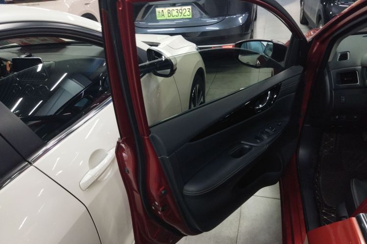 日产 骐达TIIDA 2020款 1.6L CVT智行版中控内饰7007