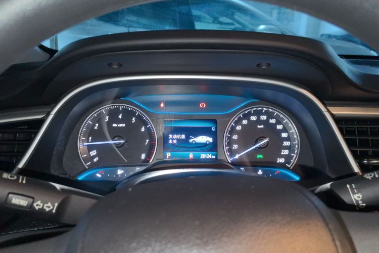 别克 英朗 2021款 改款 典范 1.5L 自动精英型中控内饰14