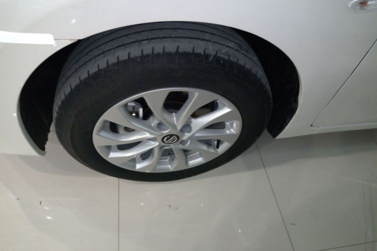 日产 轩逸 2024款 改款 经典 1.6XE CVT舒适版车身外观6001