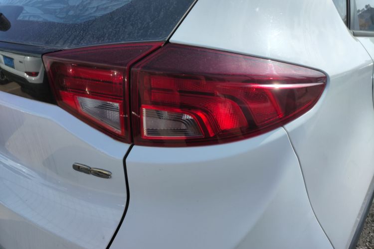 名爵 锐腾 2015款 1.5TGI 手动精英版车身外观6006