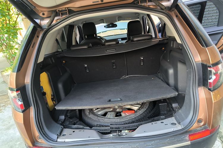 路虎 发现神行 2016款 2.0T 上市限量版中控内饰23