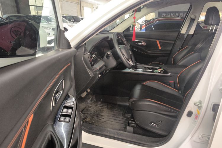 长安欧尚X7 PLUS 2022款 1.5T 蓝鲸版自动尊贵型中控内饰20