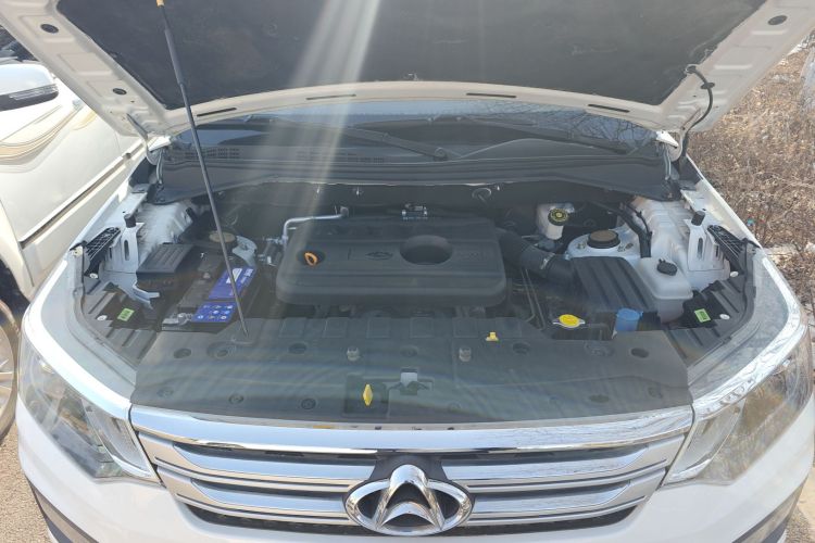 长安欧尚CX70 2016款 1.6L 手动豪华型机舱底盘24