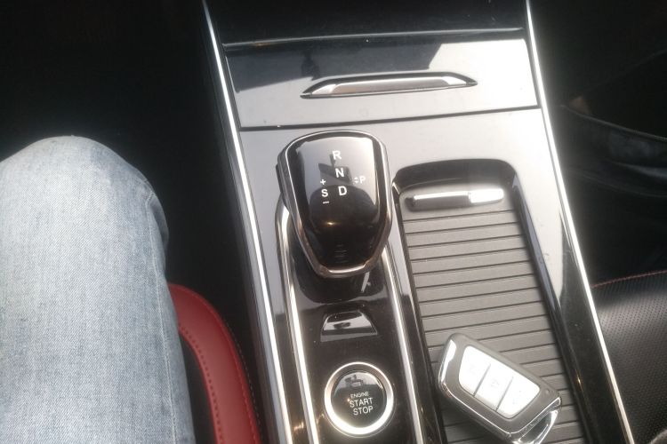 思皓X8 2021款 300T DCT豪华智联版 6座局部细节18