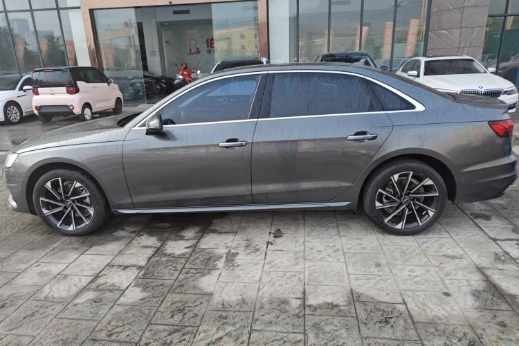 奥迪A4L 2022款 40 TFSI 时尚致雅型车身外观4