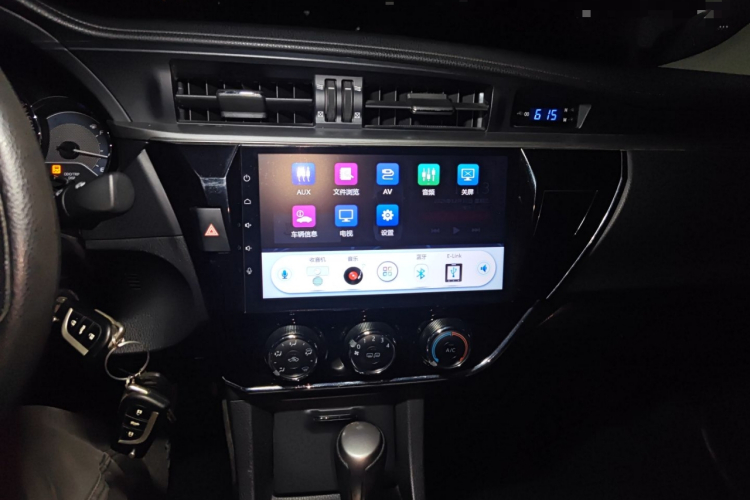 丰田 卡罗拉 2017款 1.2T CVT GL中控内饰16