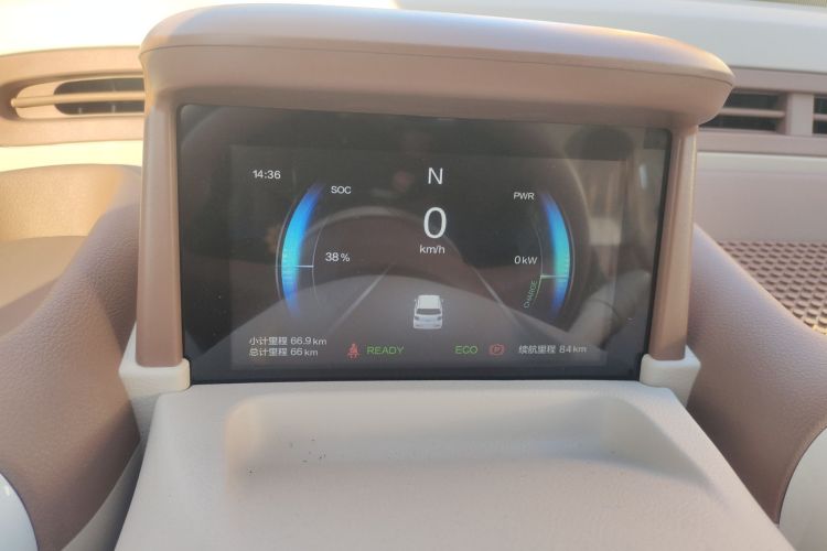 奔腾小马 2025款 222km 灵动马中控内饰14