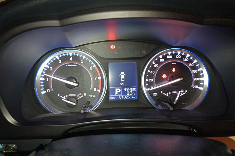 丰田 汉兰达 2015款 2.0T 两驱精英版 7座中控内饰14