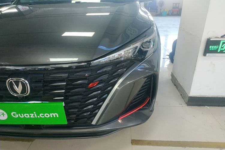 长安 逸动 2022款 PLUS 蓝鲸NE 1.4T GDI DCT尊贵版局部细节36