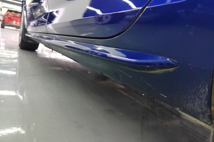 奥迪A4L 2017款 Plus 40 TFSI 进取型局部细节9002