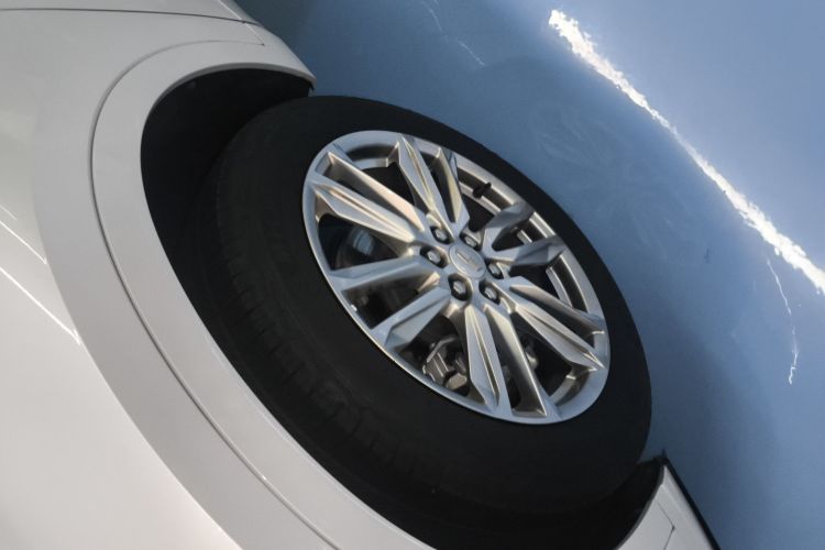 凯迪拉克XT6 2022款 2.0T 六座四驱豪华型车身外观6007