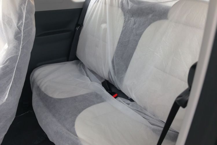 吉利银河 2025款 210km 熊猫卡丁中控内饰21