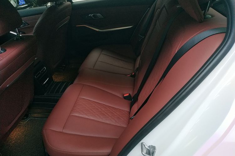 宝马3系 2023款 325Li M运动曜夜套装中控内饰21