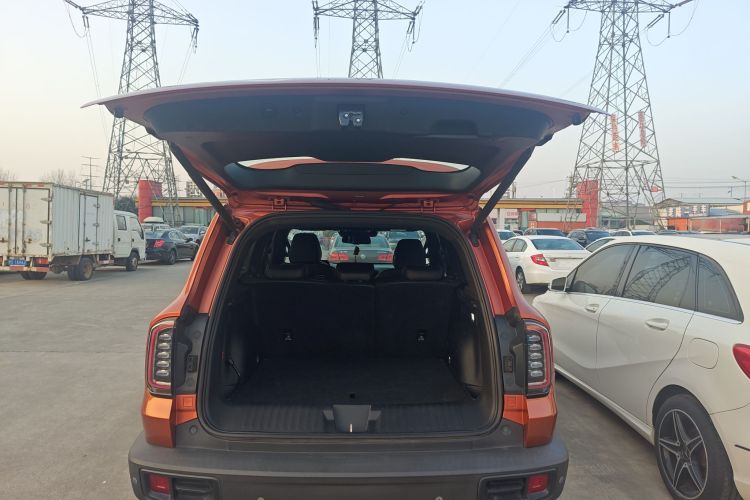 哈弗大狗 2021款 1.5T DCT两驱马犬版机舱底盘23