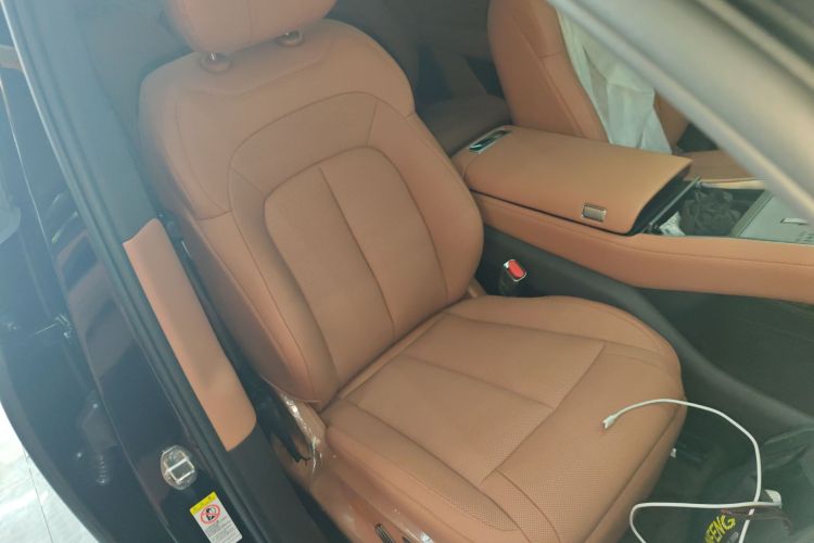 腾势N8L 2025款 旗舰型局部细节41