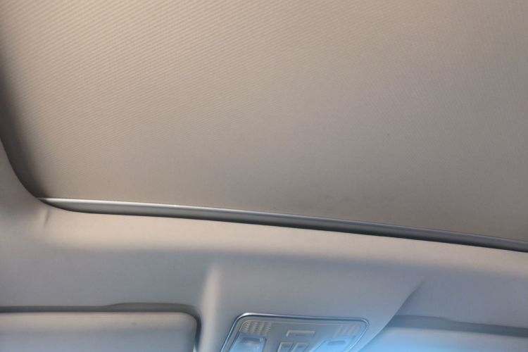 中国重汽VGV VGV U70 2020款 1.5T 自动智享豪华版 5座局部细节22