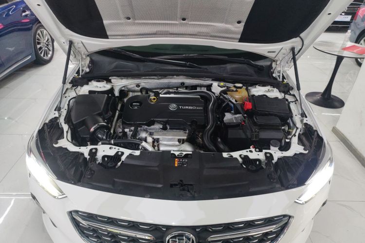 别克 君威 2020款 552T 精英型机舱底盘24