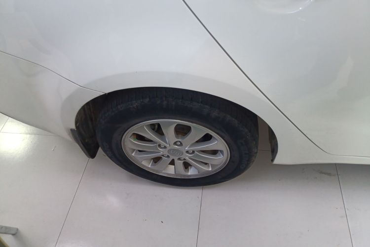 起亚K3 2016款 1.6L 手动GL车身外观6008