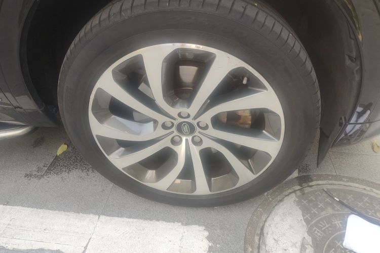 路虎 发现运动版 2020款 249PS R-Dynamic 性能版车身外观10