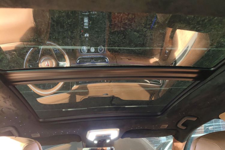 红旗H9 2020款 2.0T 智联旗畅版中控内饰22